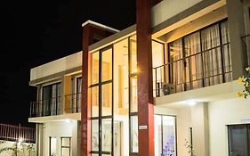 Thabeng Hotel & Restaurant